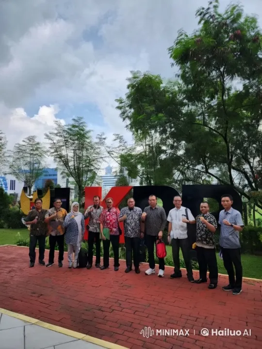 Group Performs Synchronized Kungfu with Precision – AI Generated Video | Hailuo AI