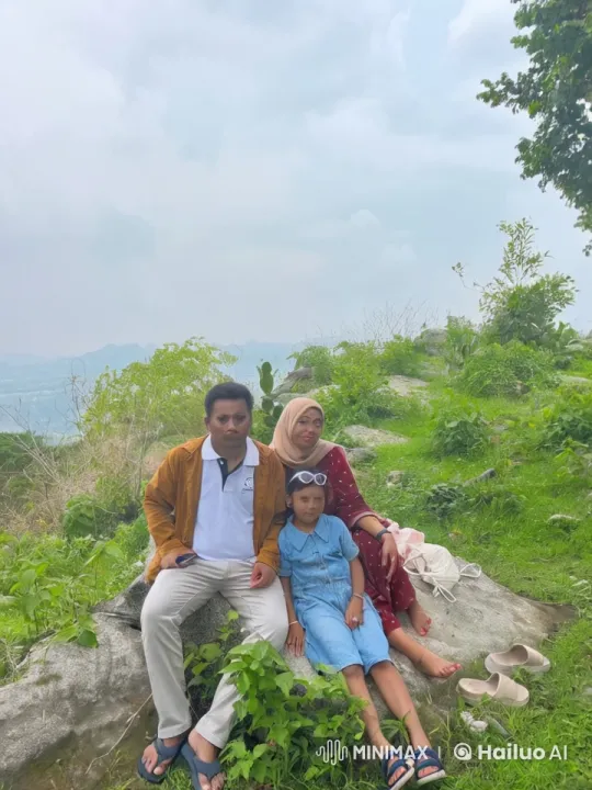 Family Displays Martial Arts in Tranquil Outdoor Setting – AI Generated Video | Hailuo AI