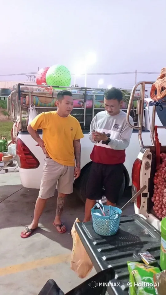 Dynamic Muay Thai Combat in Parking Area – AI Generated Video | Hailuo AI