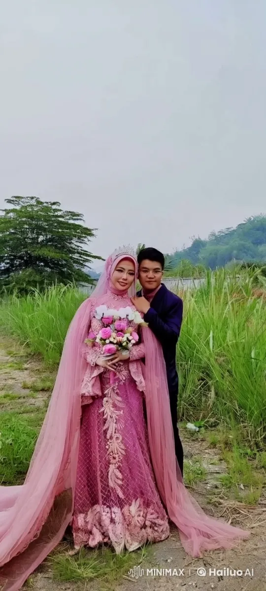 Luxurious Wedding Gown, Romantic Outdoor Couple Portrait – AI Generated Video | Hailuo AI
