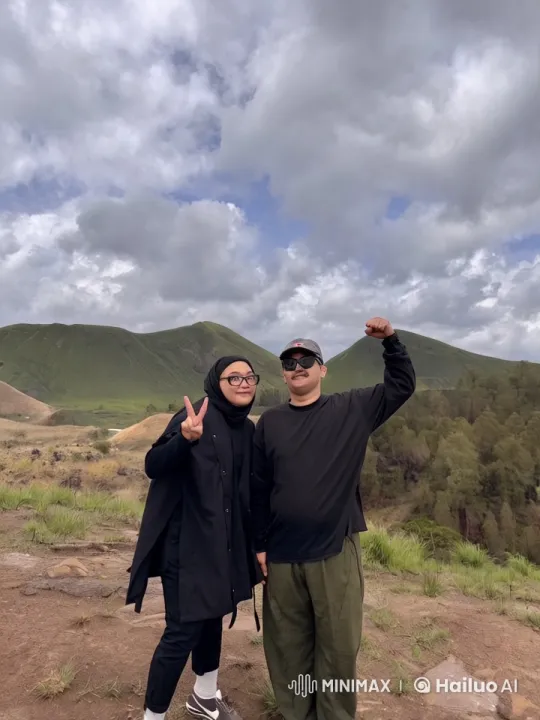 Martial Arts Display in Scenic Hilltop Setting – AI Generated Video | Hailuo AI