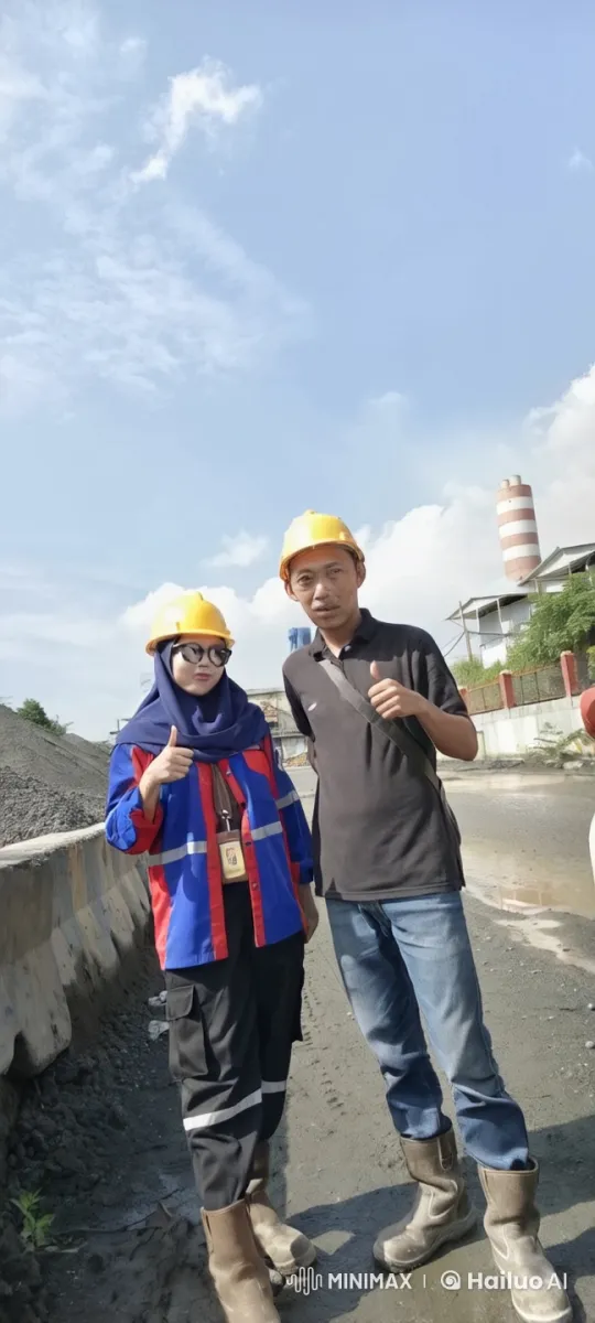Kungfu Showdown on Industrial Site – AI Generated Video | Hailuo AI