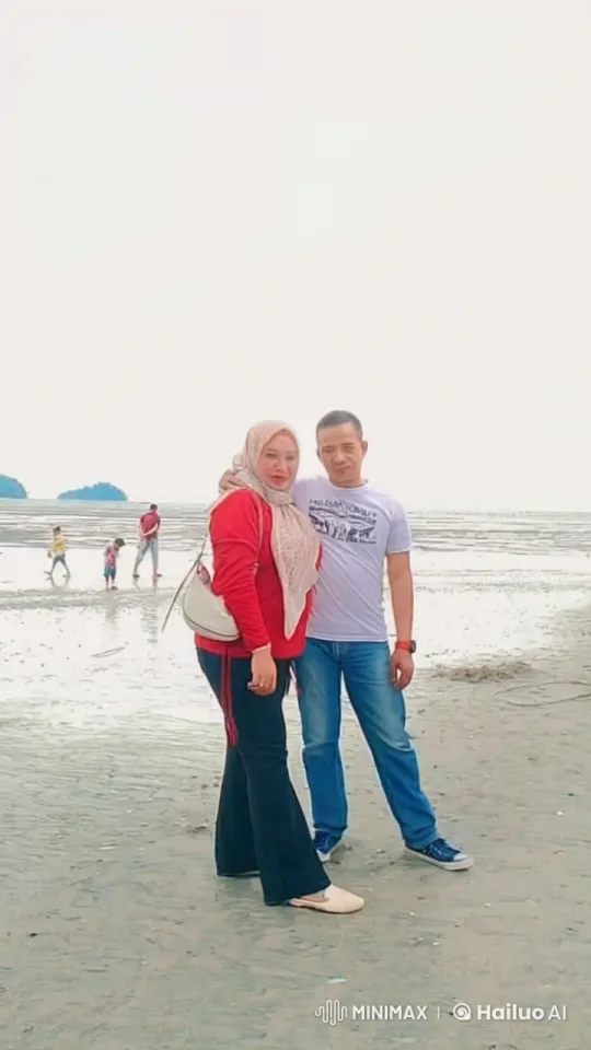 It seems like you've entered "geram lama dh" which does not provide enough context for me to create a meaningful summary. If you have specific content you would like summarized, please provide the text or context, and I'll be happy to help. – AI Generated Video | Hailuo AI