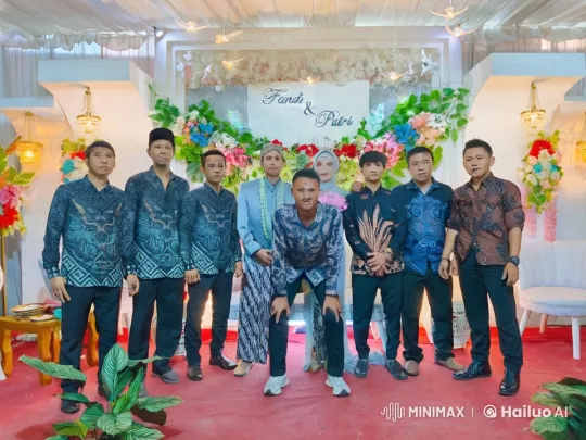 Traditional Batik Attired Men Perform Kungfu and Wing Chun – AI Generated Video | Hailuo AI