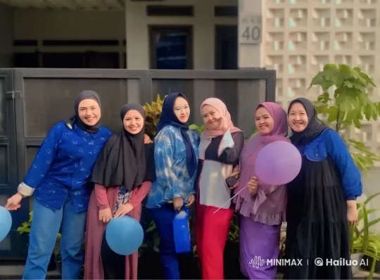 Six Women Perform Synchronized Kungfu in Colorful Attire – AI Generated Video | Hailuo AI