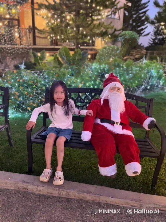 Girl and Santa Engage in Playful Kung Fu Battle – AI Generated Video | Hailuo AI