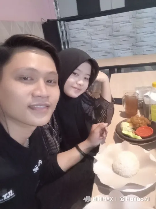 Kungfu Battle in a Casual Restaurant Setting – AI Generated Video | Hailuo AI