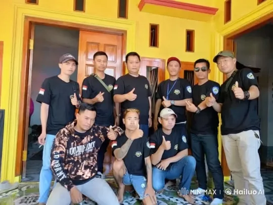 Chinese Martial Artists Perform Kungfu in Front of Yellow House – AI Generated Video | Hailuo AI