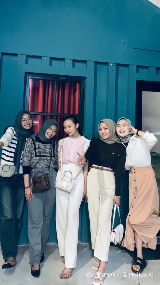 Five Women Perform Synchronized Kungfu Against Blue Wall – AI Generated Video | Hailuo AI