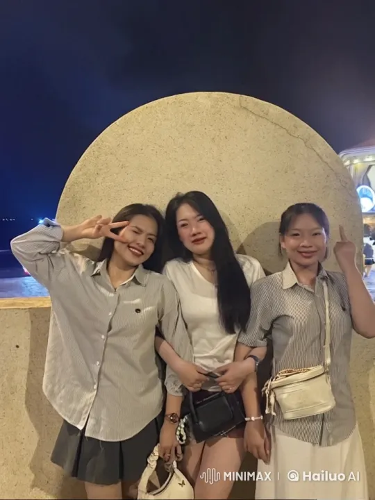 Nighttime Dispute Among Friends at Stone Structure – AI Generated Video | Hailuo AI