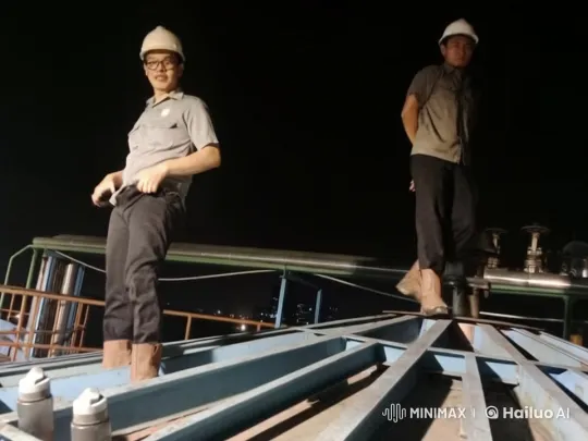 Nighttime Martial Arts Display on Metallic Structure – AI Generated Video | Hailuo AI