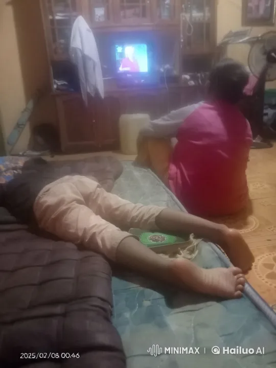 Two Boys Enjoy Kungfu Show in Cozy Room – AI Generated Video | Hailuo AI