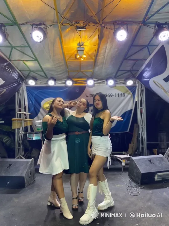Women's Kungfu Performance on Stage – AI Generated Video | Hailuo AI