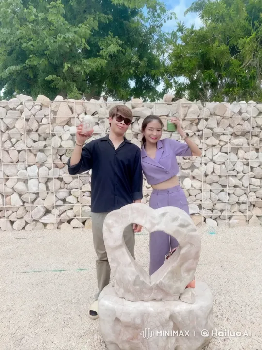 Young Couple Performs Acrobatic Kung Fu Routine – AI Generated Video | Hailuo AI