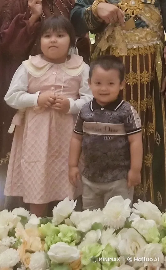 Family Gathering Kungfu Performance – AI Generated Video | Hailuo AI