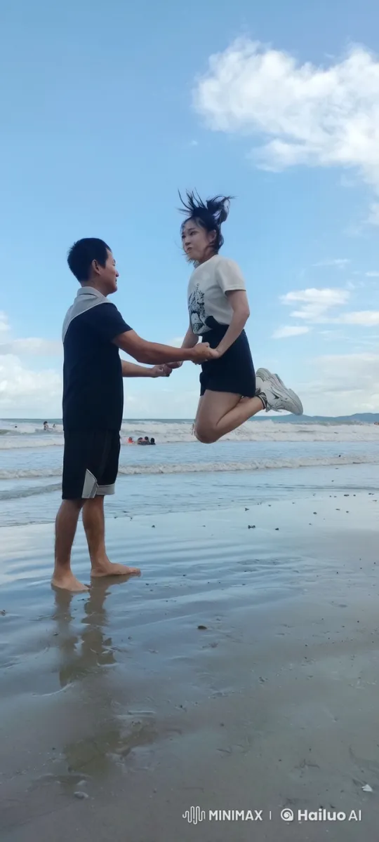 Beach Kungfu Fight with Graceful Moves – AI Generated Video | Hailuo AI