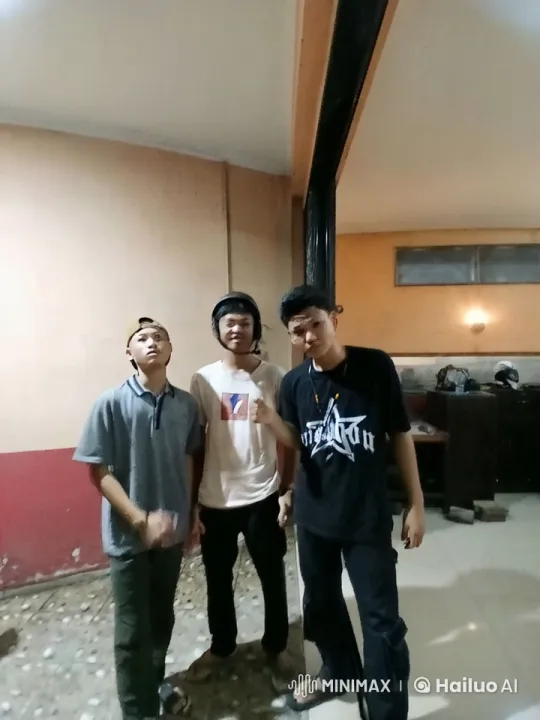 Young Men Perform Coordinated Kungfu Routine – AI Generated Video | Hailuo AI