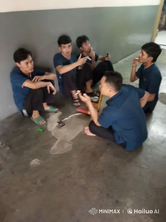 Young Men Engage in Intense Kung Fu Fight – AI Generated Video | Hailuo AI