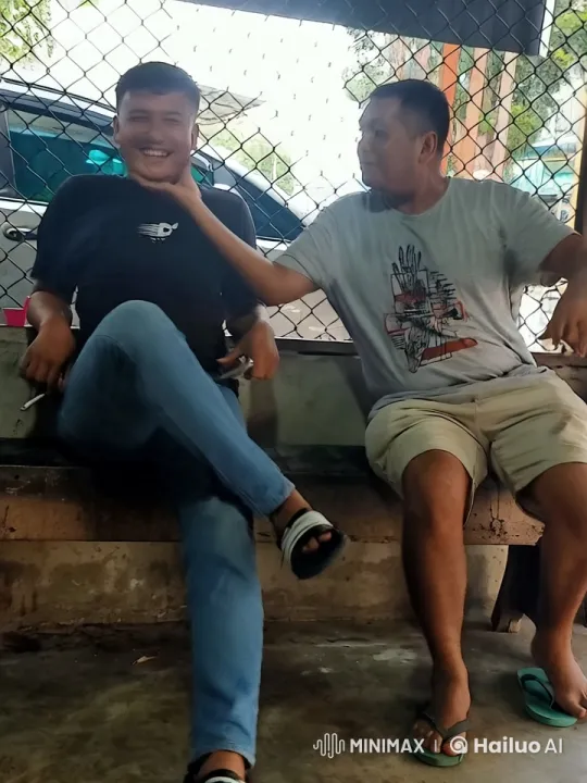 Kungfu Masters Engage in Controlled Street Fight – AI Generated Video | Hailuo AI