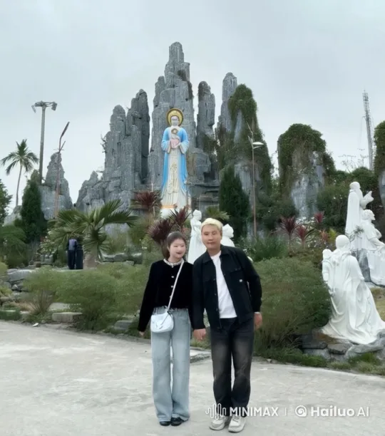 Tranquil Garden Kung Fu Display by Wing Chun Practitioners – AI Generated Video | Hailuo AI