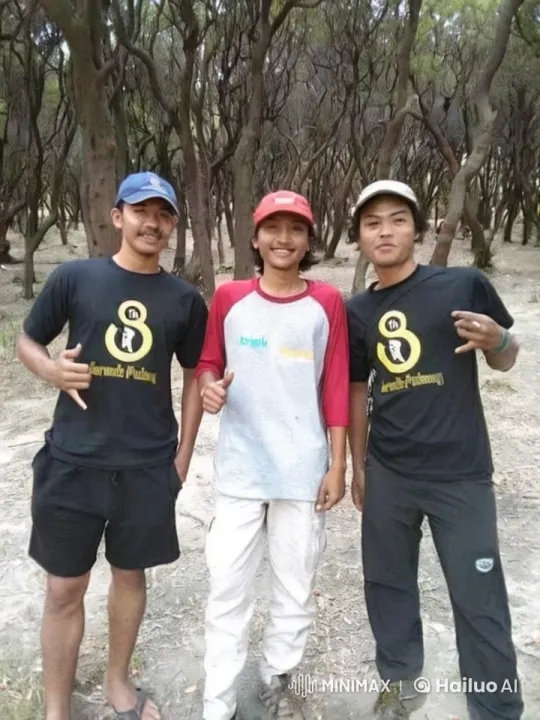 Friends Showcase Kungfu Skills in Forest Setting – AI Generated Video | Hailuo AI
