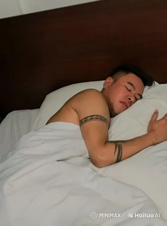 Kung Fu Mastery Displayed in Bedroom Setting – AI Generated Video | Hailuo AI
