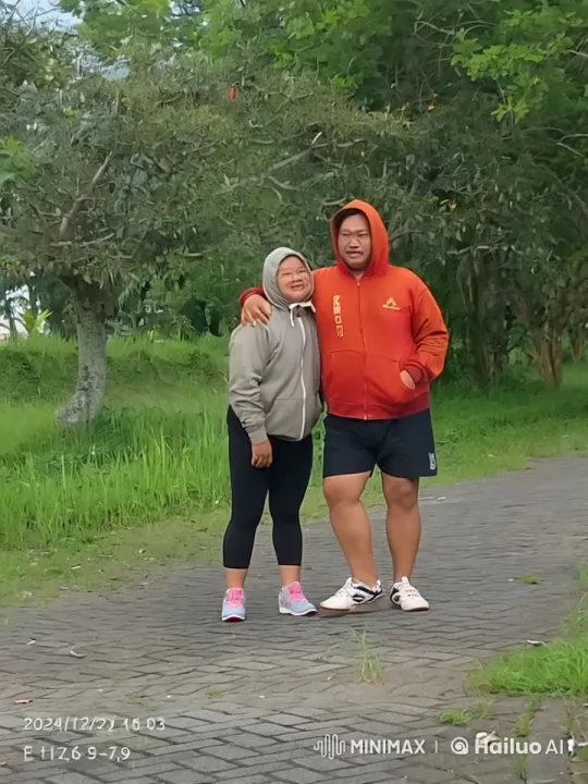 Epic Kungfu Battle in Serene Park Setting – AI Generated Video | Hailuo AI