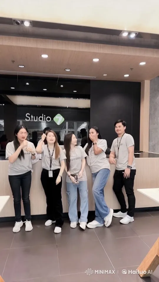 Indoor Martial Arts Performance: Dynamic Choreography – AI Generated Video | Hailuo AI