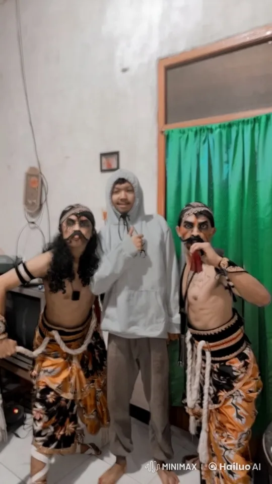 Traditional Kungfu Artists Perform Acrobatic Sparring – AI Generated Video | Hailuo AI