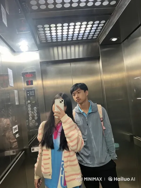 Kungfu Showdown in Reflective Elevator – AI Generated Video | Hailuo AI