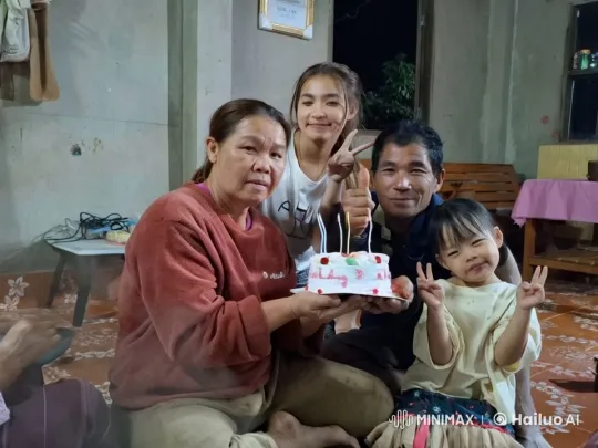 Family Celebrates with Martial Arts Display – AI Generated Video | Hailuo AI