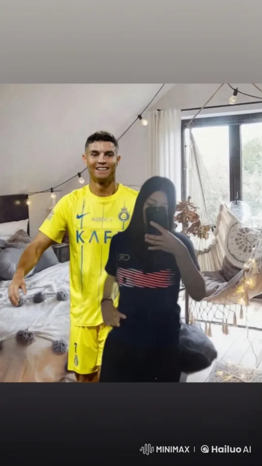Heartfelt Embrace in a Cozy Room – AI Generated Video | Hailuo AI