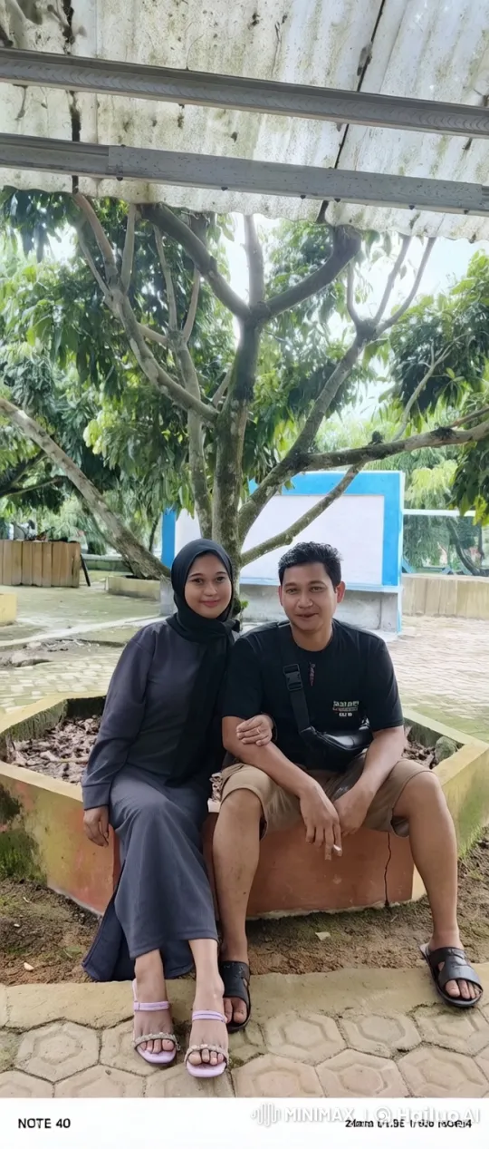 Couple Enjoying Intimate Moment in Peaceful Garden – AI Generated Video | Hailuo AI