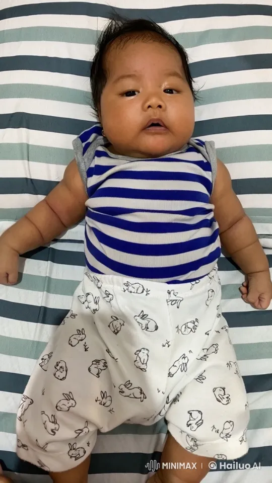 Baby's Playful Boxing and Dancing Routine – AI Generated Video | Hailuo AI