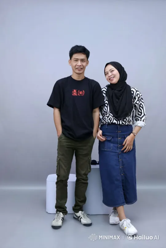 Casual Duo's Energetic Kungfu Sparring Display – AI Generated Video | Hailuo AI