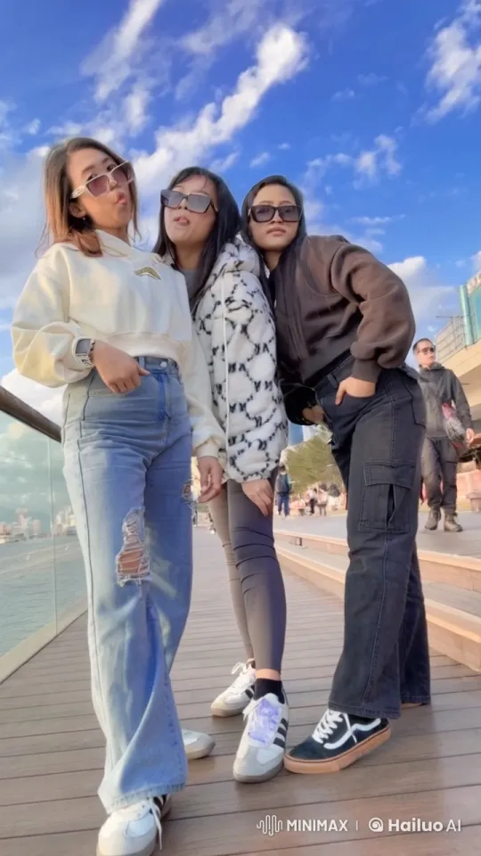 Friends Perform Synchronized Kung Fu on Scenic Deck – AI Generated Video | Hailuo AI