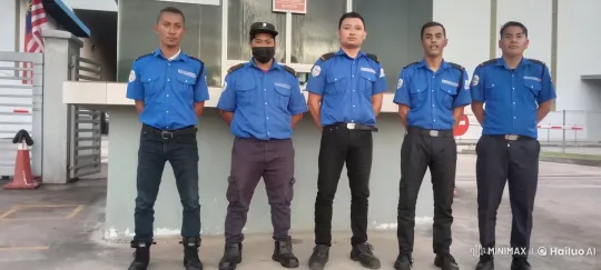 Security Guards Perform Impressive Kung Fu Routine – AI Generated Video | Hailuo AI