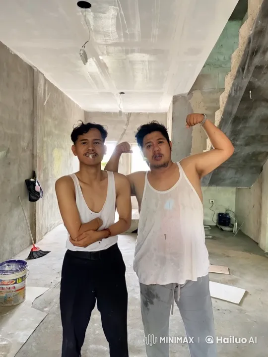 Kung-Fu Sparring in Unfinished Room – AI Generated Video | Hailuo AI