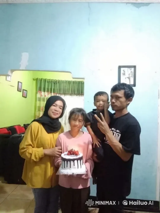 Family Celebrates with Martial Arts and Cake – AI Generated Video | Hailuo AI