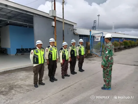 Security Personnel Perform Synchronized Kungfu Training – AI Generated Video | Hailuo AI