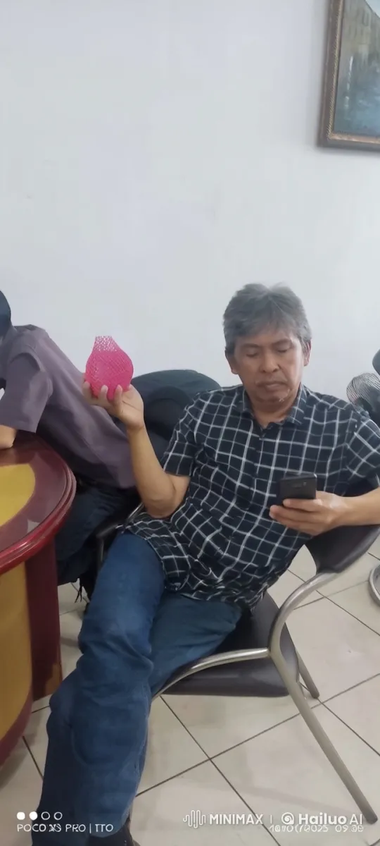 Casual Man Transforms into Kungfu Master – AI Generated Video | Hailuo AI