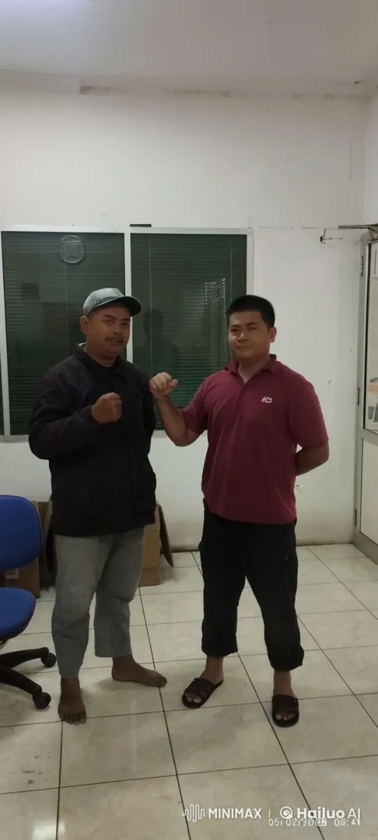 Casual Men Practicing Kung Fu in a Room – AI Generated Video | Hailuo AI