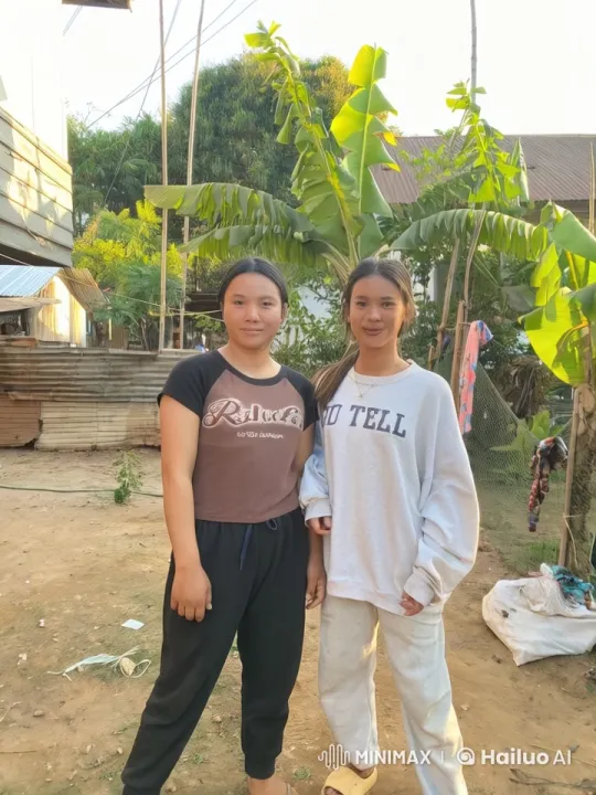 Dynamic Kung Fu Performance in Rustic Backyard Setting – AI Generated Video | Hailuo AI