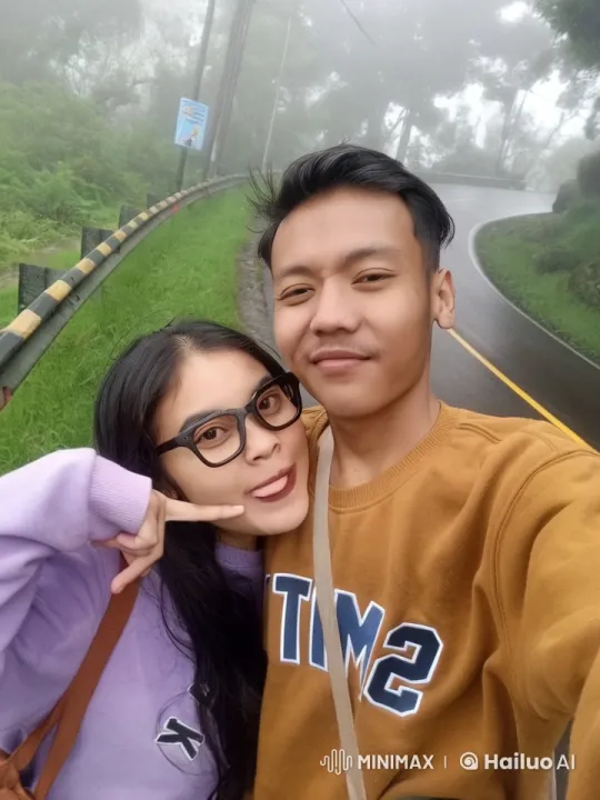 Misty Mountain Kungfu Display by Young Couple – AI Generated Video | Hailuo AI
