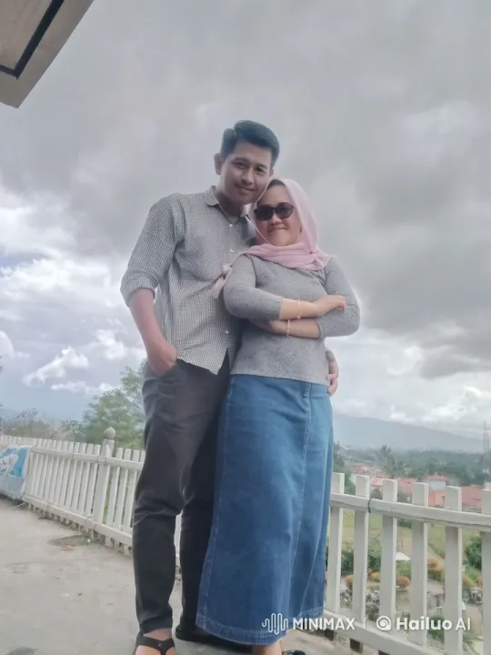 Couple on Terrace with Mountain Background – AI Generated Video | Hailuo AI
