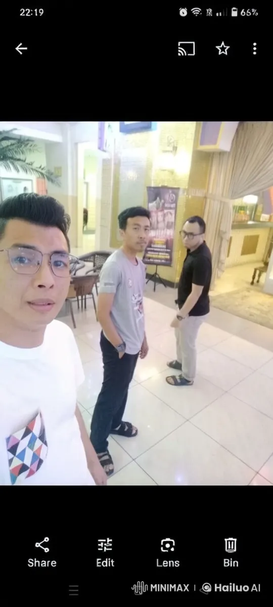 Indoor Kungfu Performance in Casual Setting – AI Generated Video | Hailuo AI