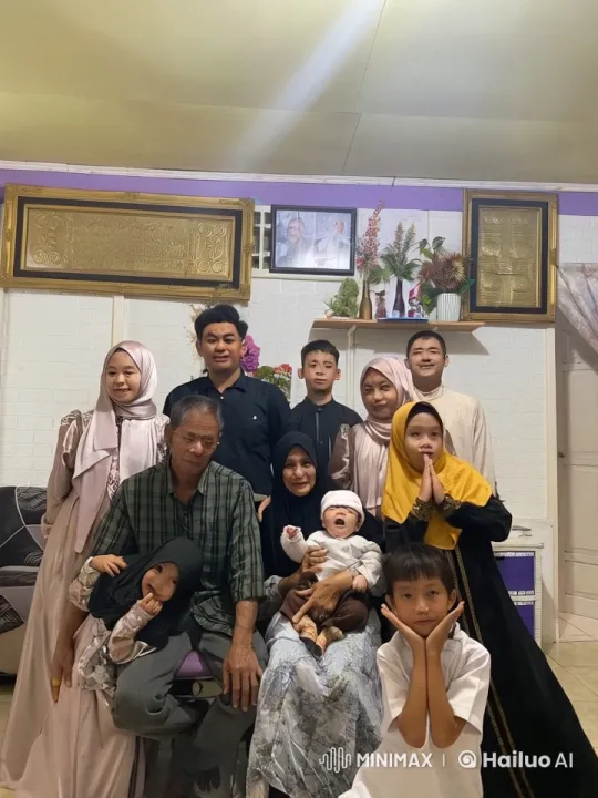 Family Kung Fu Display in Cozy Room Setting – AI Generated Video | Hailuo AI