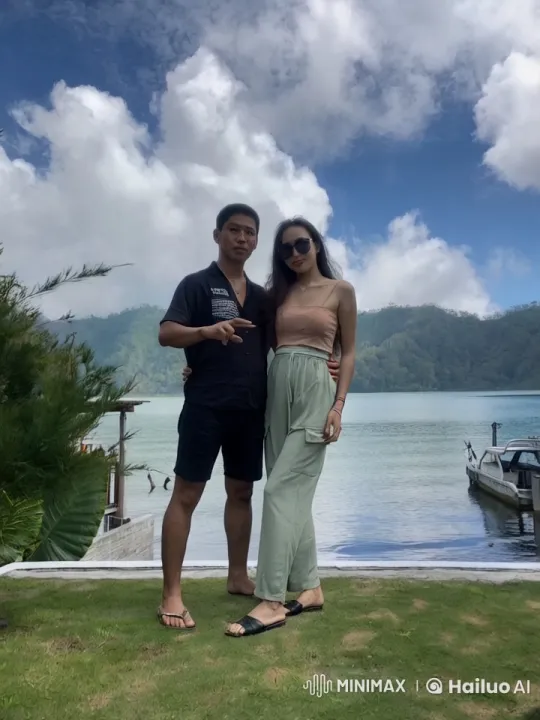 Kungfu Pair Perform by Serene Mountain Lake – AI Generated Video | Hailuo AI