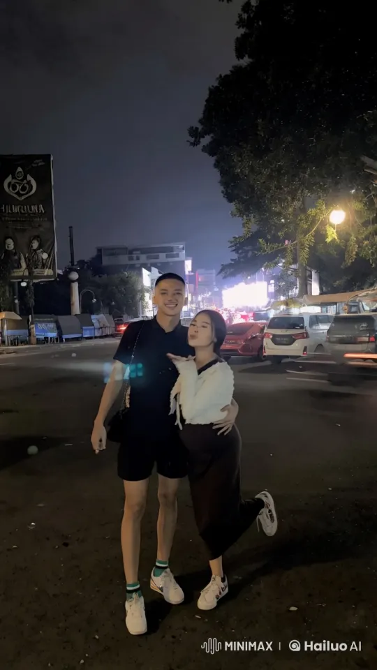 Nocturnal Kungfu Display on Bustling City Street – AI Generated Video | Hailuo AI
