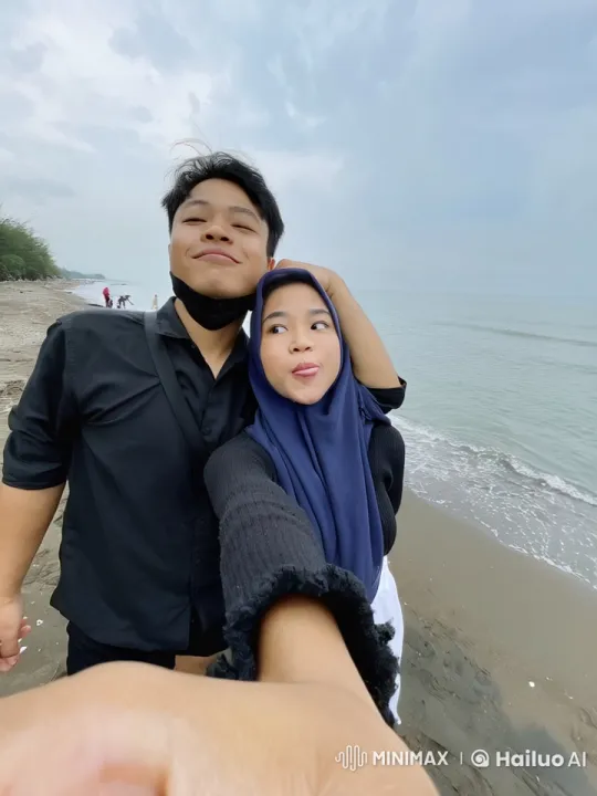 Couple Practices Martial Arts on Tranquil Beach – AI Generated Video | Hailuo AI